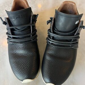 Esse Black Leather Women's Sneakers